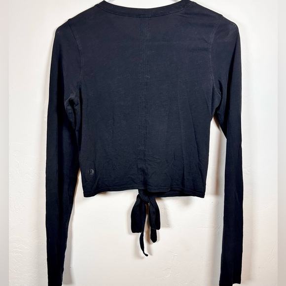 Lululemon Athletica Time To Restore Long Sleeve Tie Front Shirt Black Size 4 GUC - Picture 5 of 5